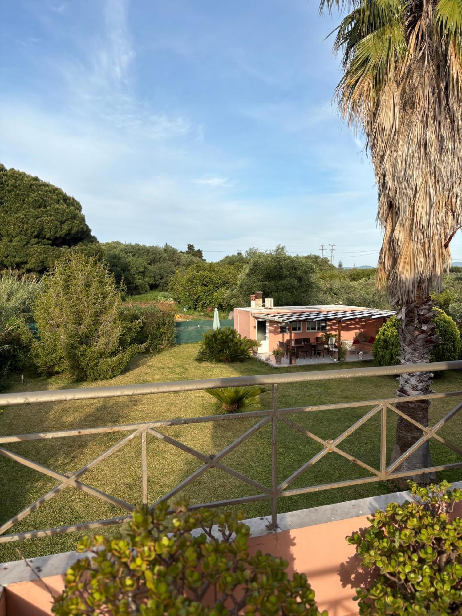 Villa Oneiropagida เปรเวซา ภายนอก รูปภาพ