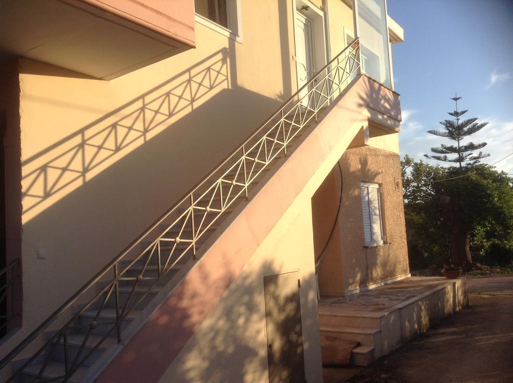 Villa Oneiropagida เปรเวซา ภายนอก รูปภาพ